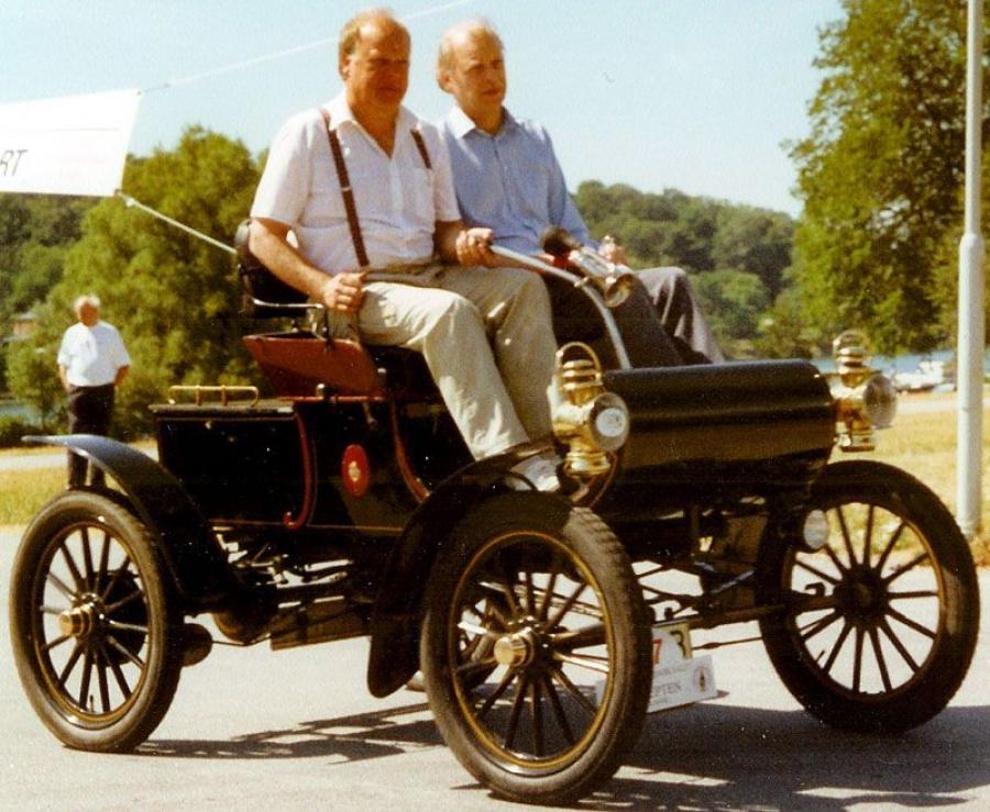  Oldsmobile Model R Curved Dash Runabout 1901 года  (фото 2 из 7)